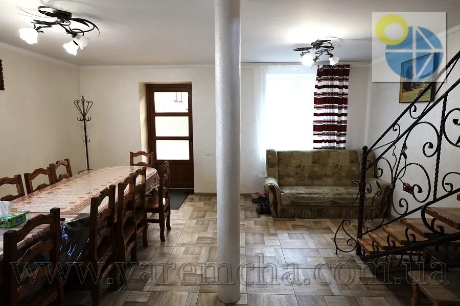 Микуличин Котедж Ангеліна.