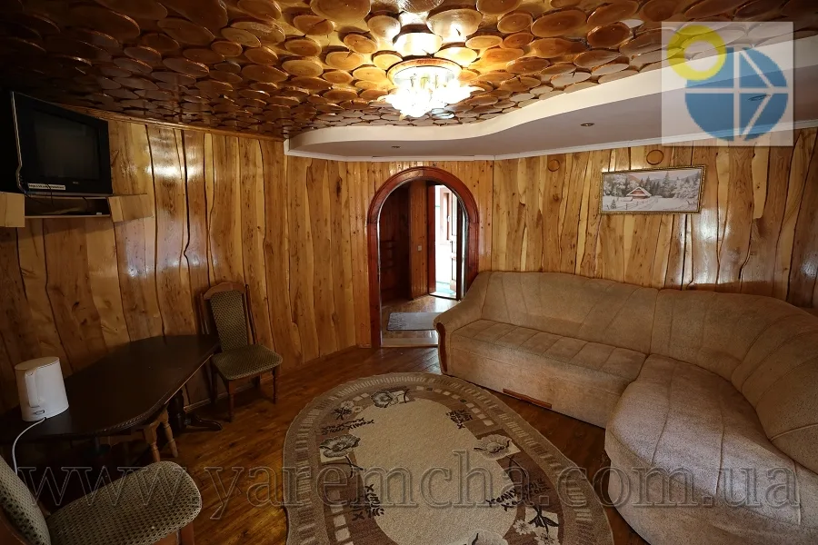 Микуличин.Приватна садиба Шовкова косиця