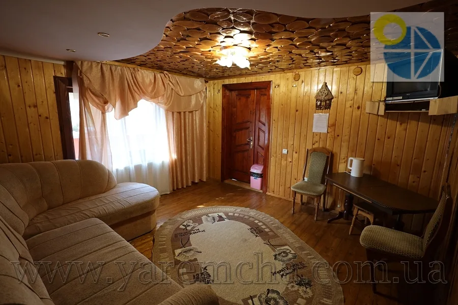 Микуличин.Приватна садиба Шовкова косиця