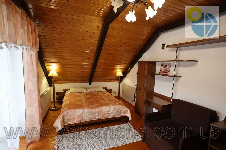 Татарів.Приватна садиба Прутець