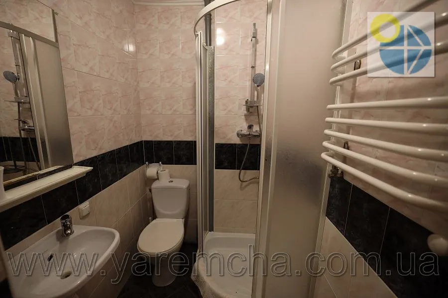 Татарів.Приватна садиба Прутець