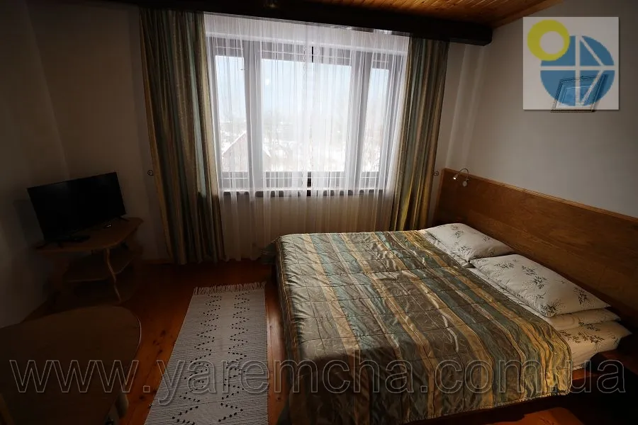 Татарів.Приватна садиба Прутець