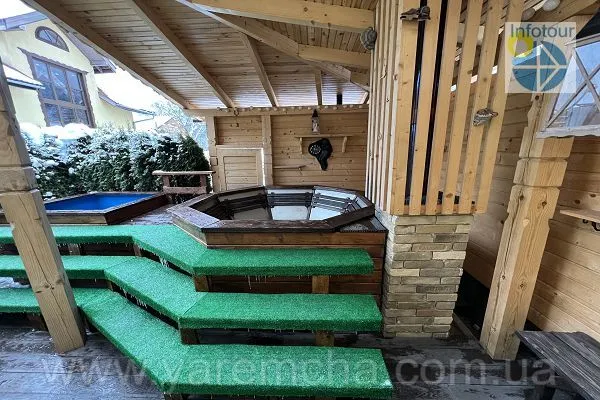 Татарів.Приватна садиба Прутець.